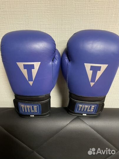 Боксерские перчатки