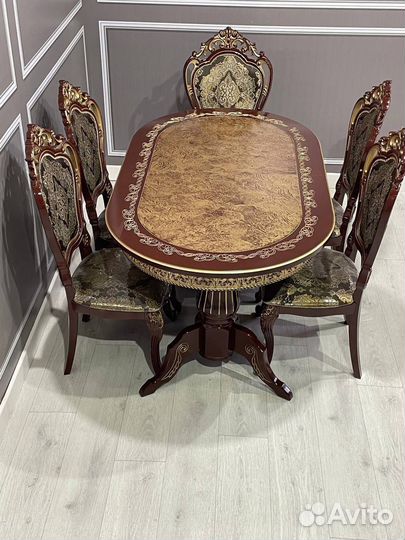 Стол и стул