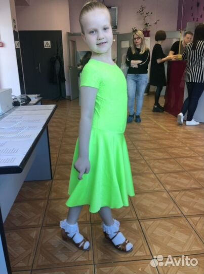 Платье для танцев рейтинговое 130-140 см