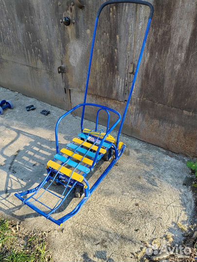 Детские санки на колесах