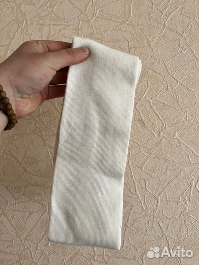 Белое кашне