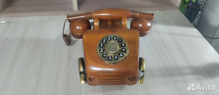 Ретро телефон