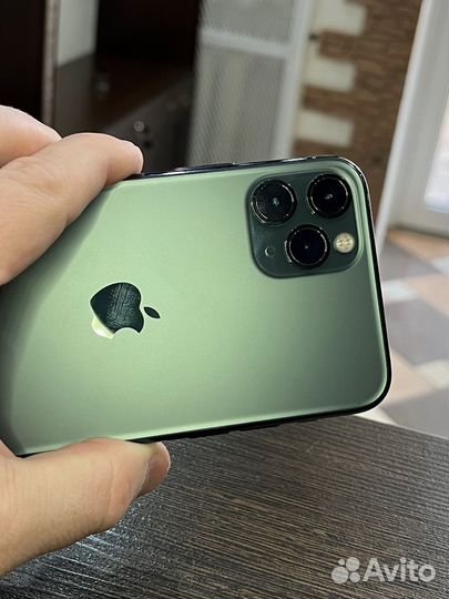 iPhone 11 Pro, 64 ГБ