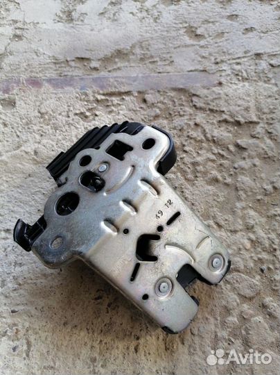 Замок багажника задний Audi A1 8X 1.4 caxd 2013