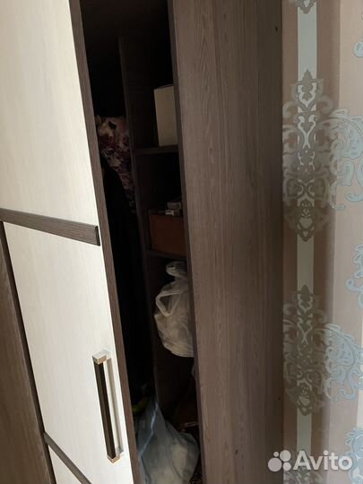 Угловой шкаф