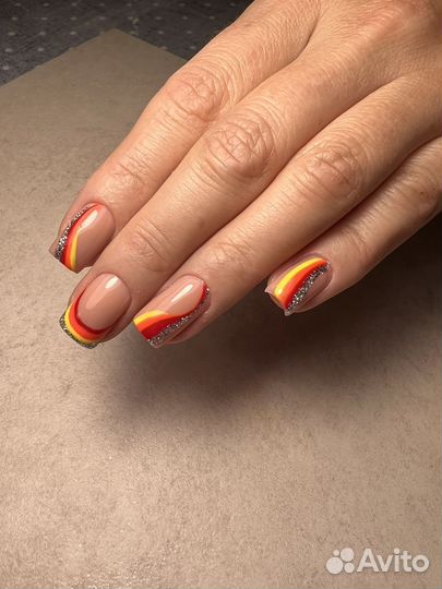 Маникюр, наращивание ногтей