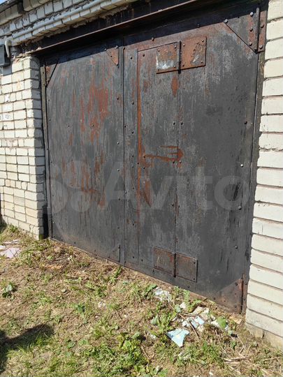 Гараж, > 30 м²