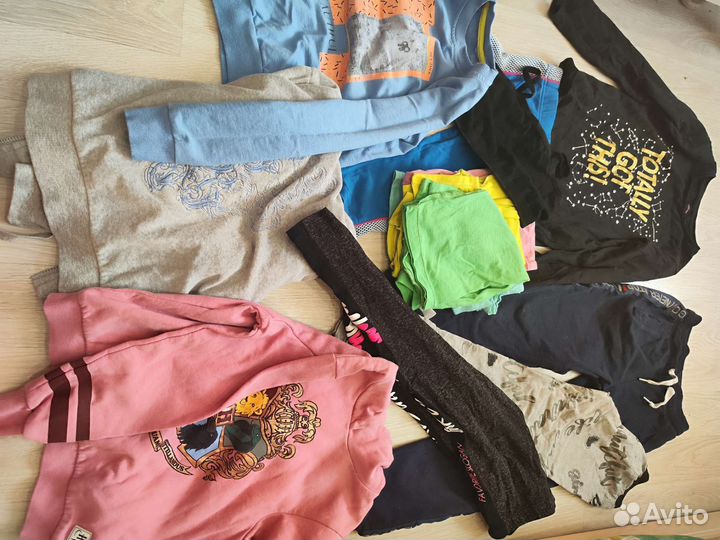 Спортивная форма для девочек 128-134