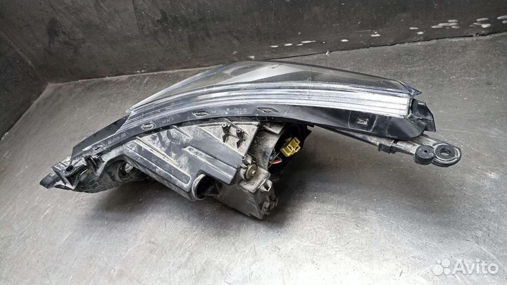 Hyundai solaris фара перед прав под восстановление