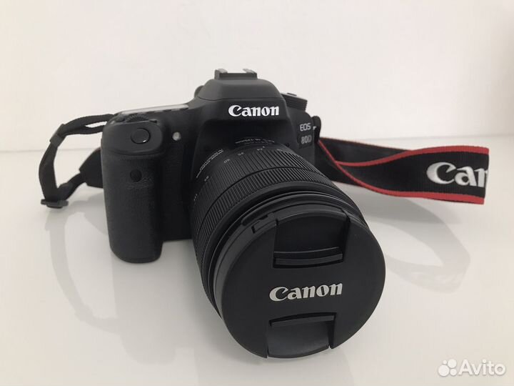 Фотоаппарат Canon 80D Kit