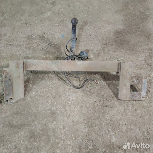 Фаркоп Hyundai Tucson кроссовер 2006