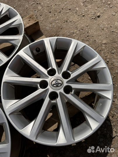 Литые диски Toyota R17 5*114.3