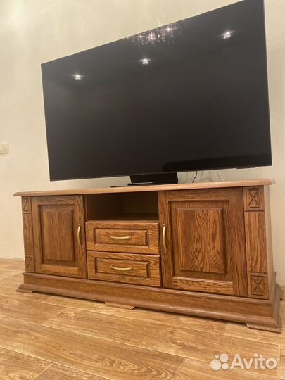 Тумба под телевизор и угловой шкаф 