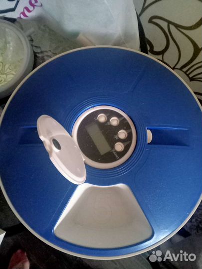 Автоматическая кормушка для животных