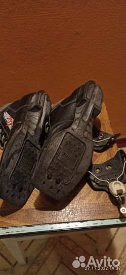 Лыжные ботинки