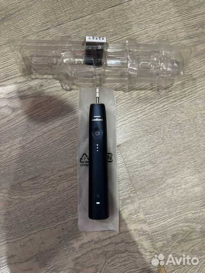 Электрическая зубная щетка Philips prestige 9900