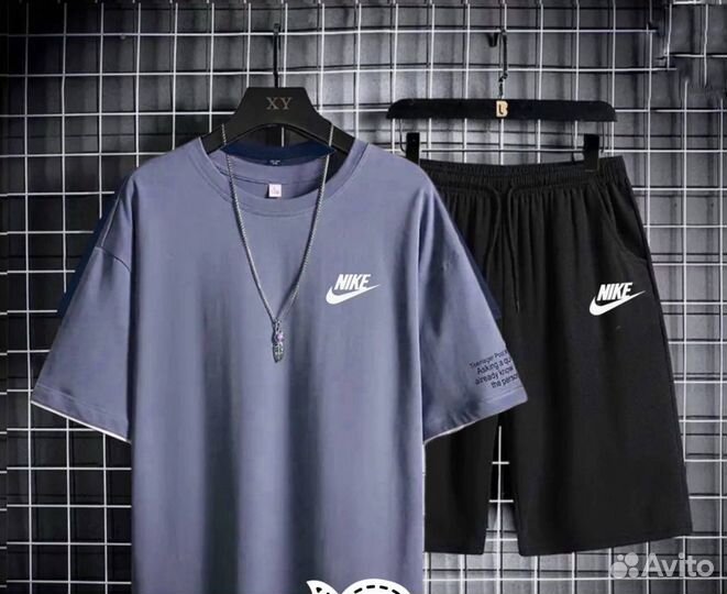 Спортивный костюм мужской с шортами Nike