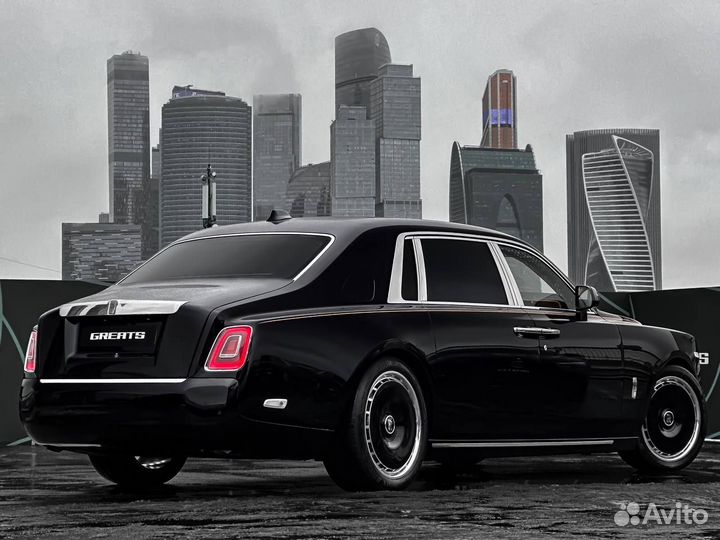 Rolls-Royce Phantom 6.8 AT, 2024