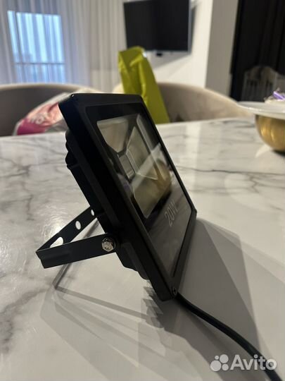 Светодиодный прожектор