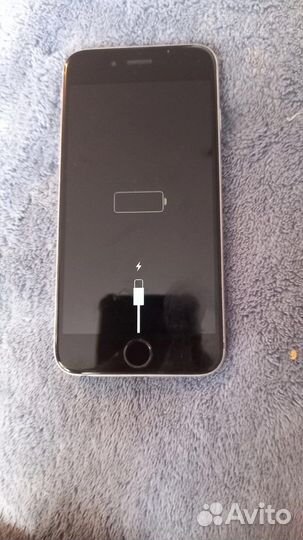 Телефон iPhone 6s