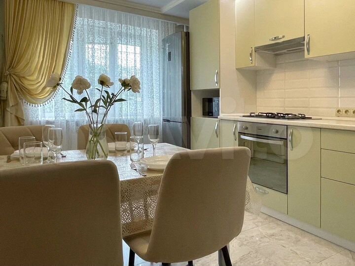 2-к. квартира, 75 м², 1/5 эт.