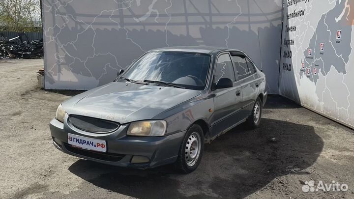 Кнопка аварийной сигнализации Hyundai Accent (LC)