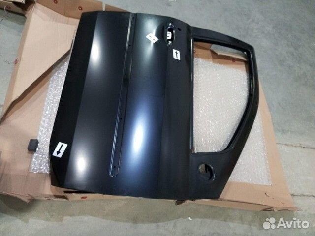 Дверь RNL5790500R передняя правая Renault Logan