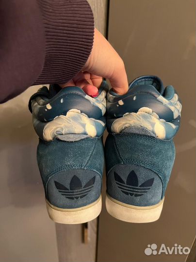 Кроссовки adidas оригинал