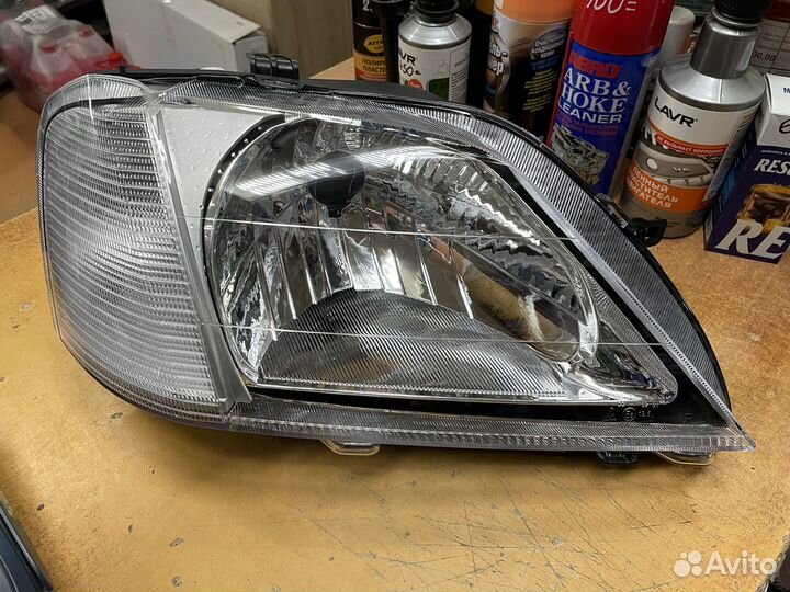 Фара правая Рено Логан Renault Logan