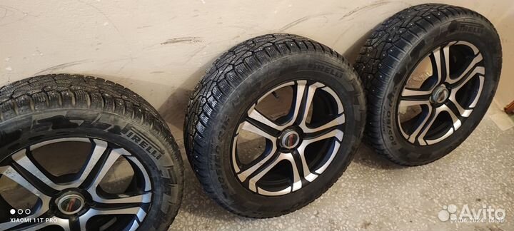 Pirelli Winter Ice Zero 205/60 R16 96T