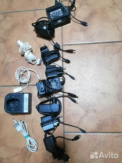 Зарядное устройство наушники телефона