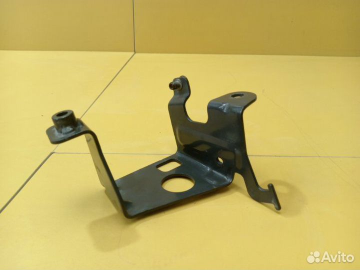 Кронштейн противотуманной фары Scania R 440 A4X2Na