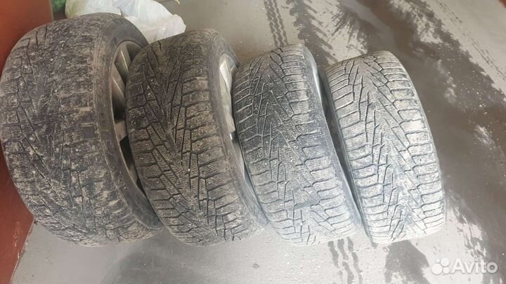 Nokian Tyres Hakkapeliitta 7 SUV 275/45 R20