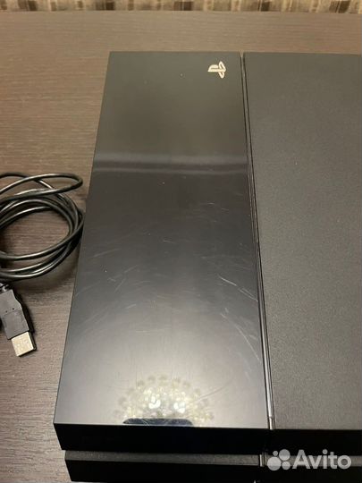 Sony playstation 4 500gb + 4 игры (комплект)