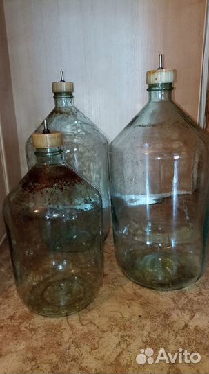 Бутыль стеклянная 10 и 20 литров