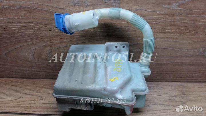 Бачок омывателя лобового стекла VW Touran 03-10