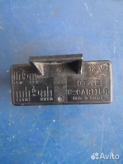 Реле топливного насоса Пежо 406