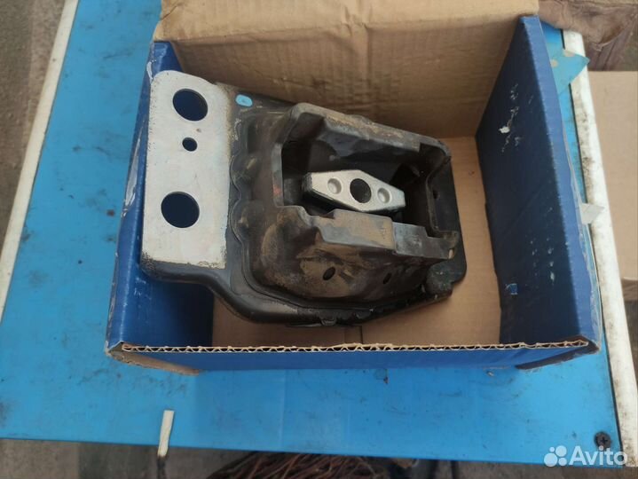 Подушка двигателя/акпп форд мондео 4