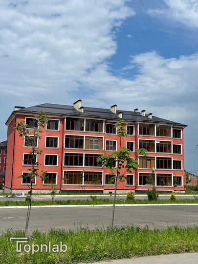 2-к. квартира, 75 м², 2/4 эт.
