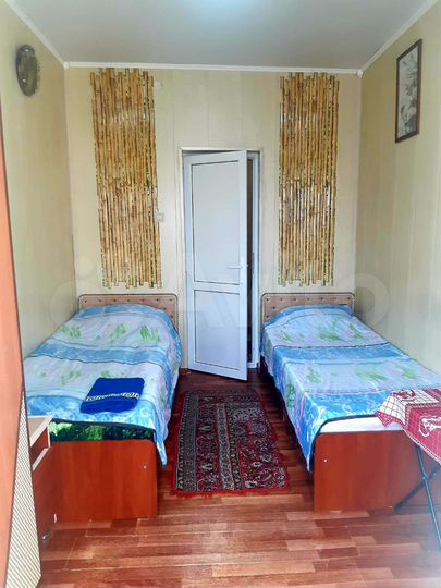Комната 15 м² в 4-к., 2/2 эт.