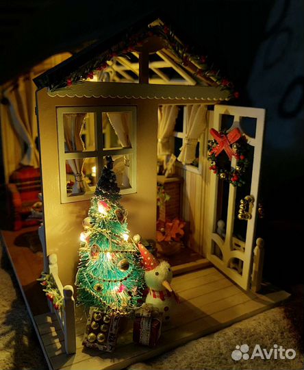 Детский игровой пластиковый домик