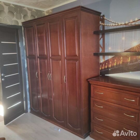 Шкаф комод трюмо