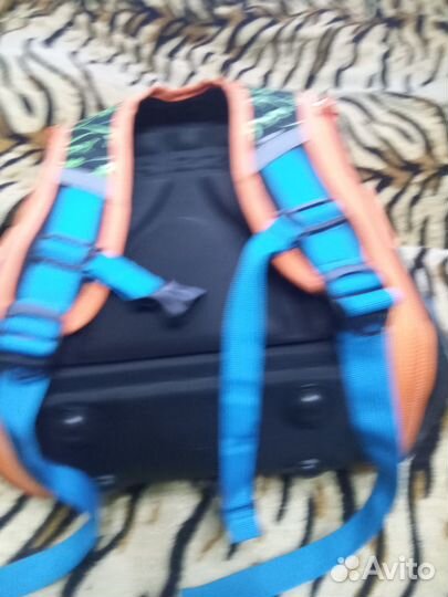 Школьный рюкзак