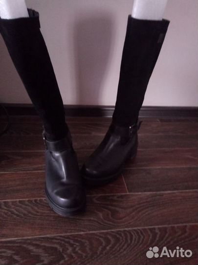 Продаются сапоги