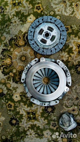 Продам корзину сцепления на kia cerato2004-2006год