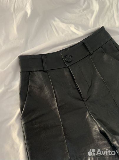 Шорты женские кожаные