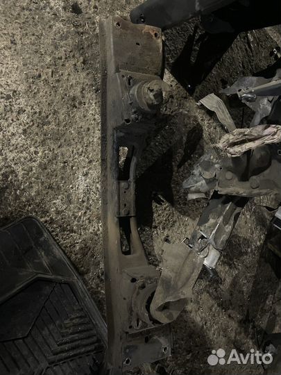 Балка подмоторная (Ford Transit VII)