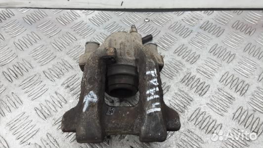 Суппорт тормозной задний правый mercedes benz M-cl