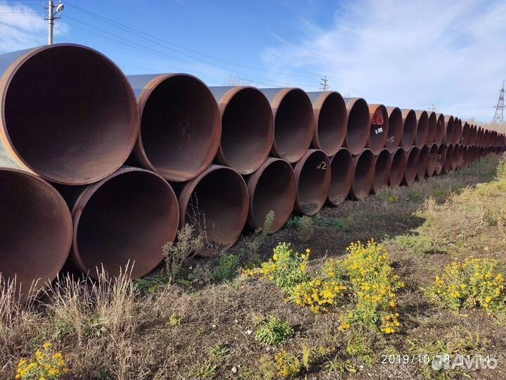 Лежалые металлические трубы от 720 мм до 1420 мм