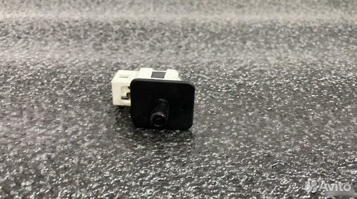 Концевик двери Mercedes-Benz E-Класс W211 3.2 AT